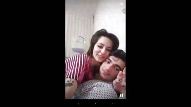 Porno - süßes und vollbusiges junges Mädchen gibt Kopf und gratis deutsche sexvideos wird gefickt